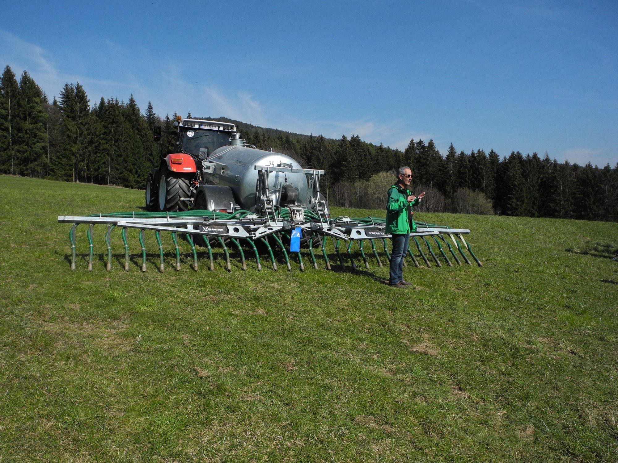 Podcast on the topic of manure spreading at the HBLFA Raumberg-Gumpenstein